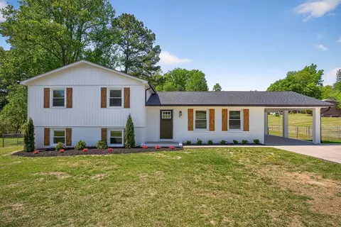 1021 Holladay Rd, Cookeville, TN 38501