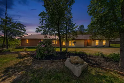 935 Brewer Rd, Crossville, TN 38572