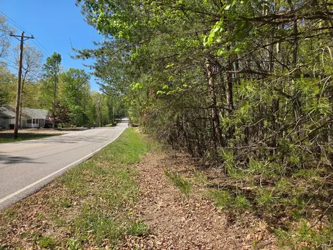 375 Rotherham Dr, Crossville, TN 38558