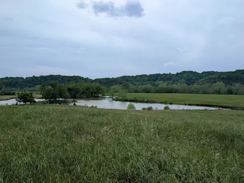 18 Rivertown Rd, Burkesville, KY 42717