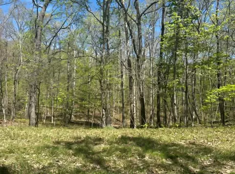 - Darwin Ln., Crossville, TN 38558