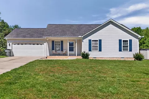 1298 Copperfield Dr, Cookeville, TN 38501