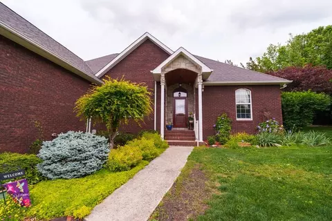 274 Landmark Cir, Sparta, TN 38583