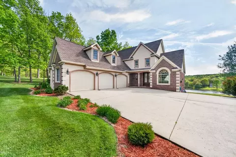 321 Magnolia Ln, Crossville, TN 38555