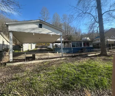 2991 Johnson Chapel Rd, Sparta, TN 38583