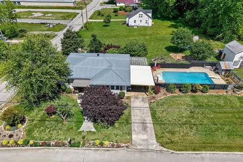 403 Daugherty St, Livingston, TN 38570