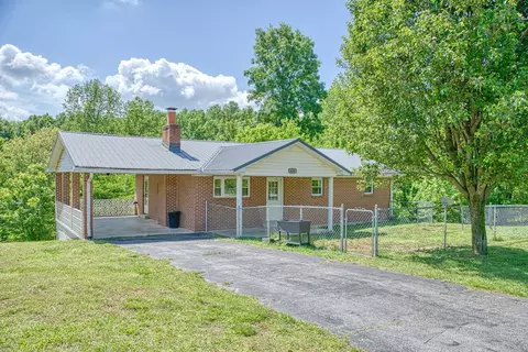 620 Harmony Rd, Gainesboro, TN 38562