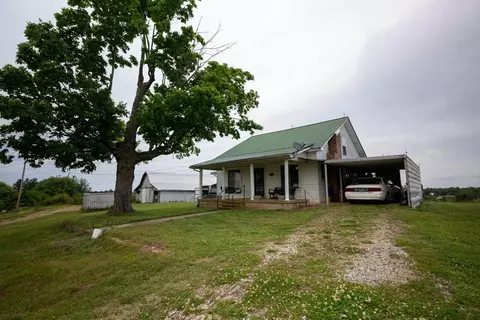 1496 S Bunker Hill Rd, Sparta, TN 38583