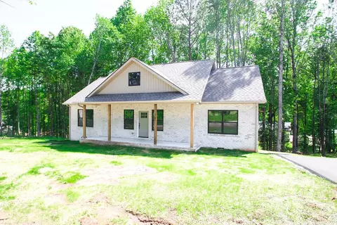 377 Crossvine Rd, Sparta, TN 38583