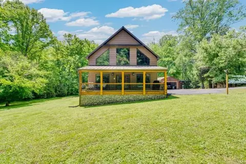 825 Shady Pl, Smithville, TN 37166