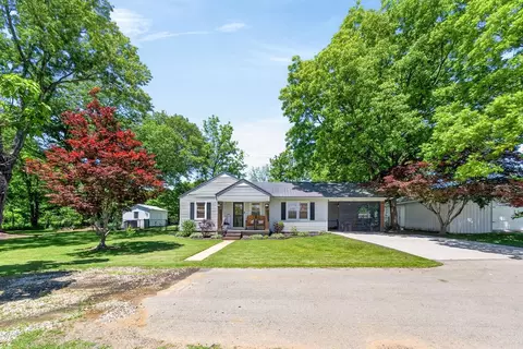 508 Davis St, Sparta, TN 38583