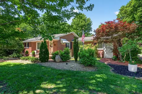 308 W Church St, Smithville, TN 37166
