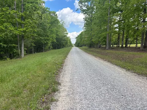 6 05 Ac Saddle Ln, Spencer, TN 38585
