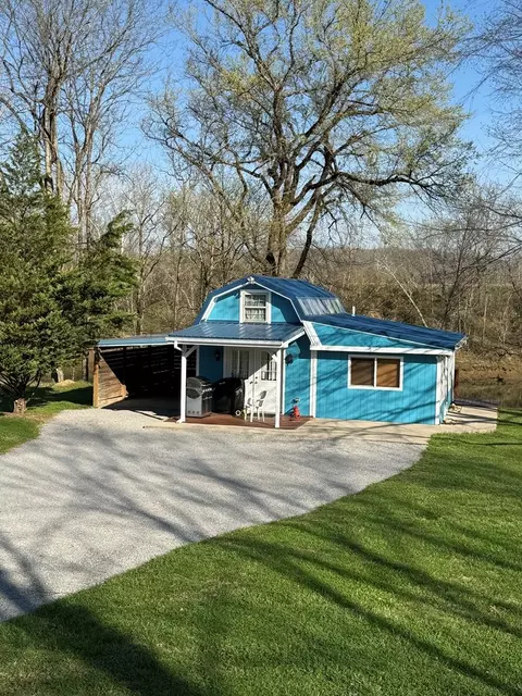 532 Campbells Ferry Ln, Jamestown, KY 42629