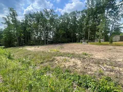186 Summerwind Dr, Crossville, TN 38571