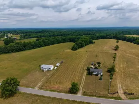 1231 Pumpkintown Rd, Red Boiling Springs, TN 37150
