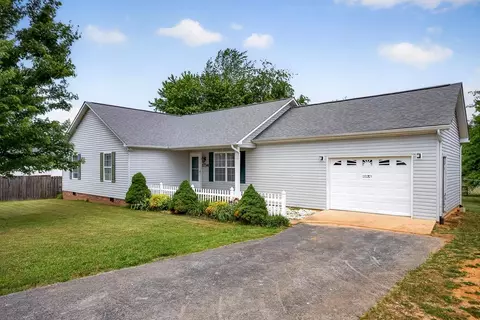 1714 Whitehall Ct, Cookeville, TN 38501