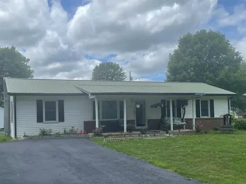177 Horseshoe Dr, Cookeville, TN 38506
