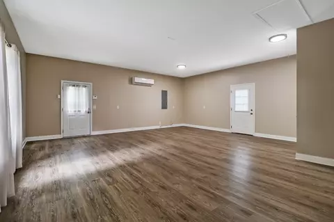 Living - 809 Buffalo Trl, Clarkrange, TN 38553 photo 7 of 8