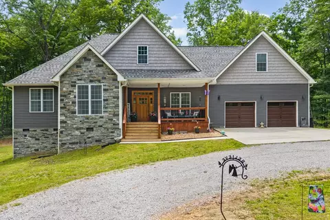 617 Icy Cove Tr, Monterey, TN 38574