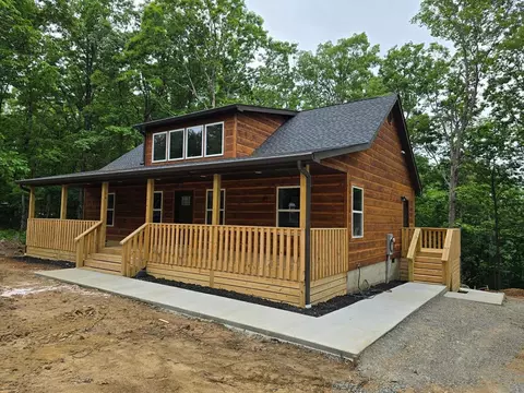 2377 Porch Rock Rd, Pikeville, TN 37367