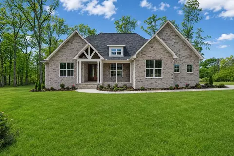1052 Catoosa Ridge Dr, Crossville, TN 38571