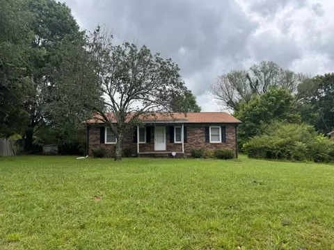 2545 Amber Meadows Rd, Cookeville, TN 38506