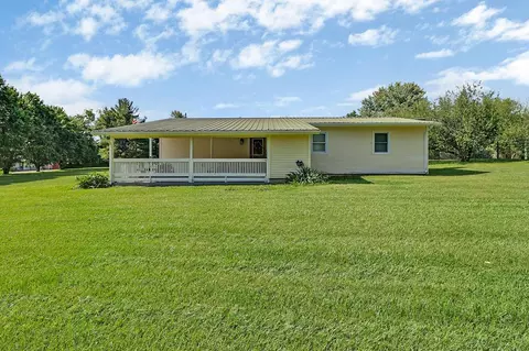 1019 Lincoln Rd, Jamestown, TN 38556