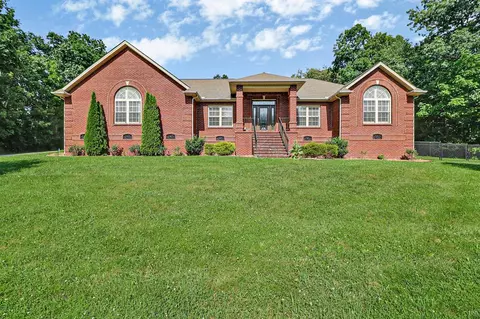 1401 Holiday Dr, Crossville, TN 38555