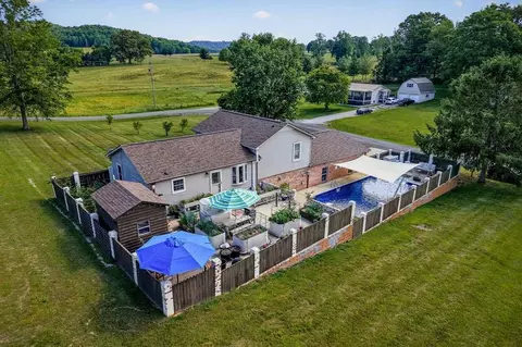 317 Findlay Subdivision Rd, Sparta, TN 38583