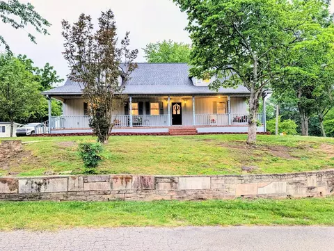 503 S Pine St, Monterey, TN 38574