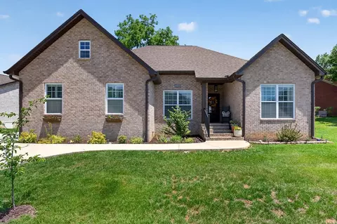 1305 Bridle Path, Cookeville, TN 38501