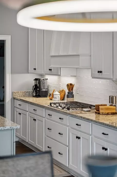 Kitchen - 4358 Vervilla Rd, Morrison, TN 37357 photo 4 of 6