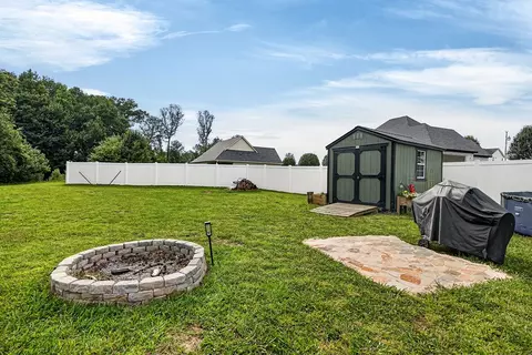 Exterior - 4358 Vervilla Rd, Morrison, TN 37357 photo 10 of 11