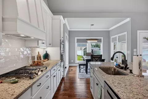 Kitchen - 4358 Vervilla Rd, Morrison, TN 37357 photo 6 of 6