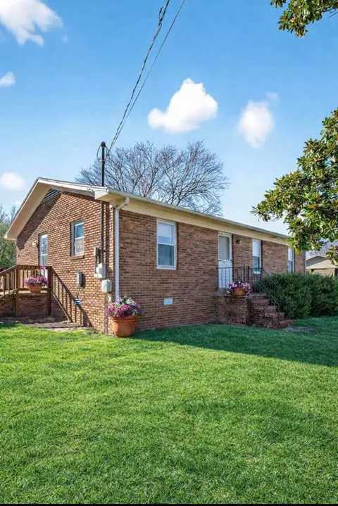 268 Fairview Cir, Sparta, TN 38583