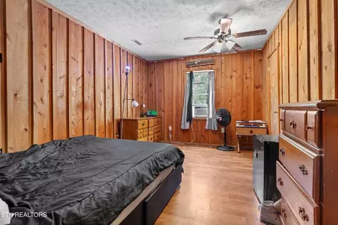 Bedroom - 1036 Dye Rd, Clarkrange, TN 38553 photo 3 of 11