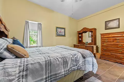 Bedroom - 1036 Dye Rd, Clarkrange, TN 38553 photo 10 of 11