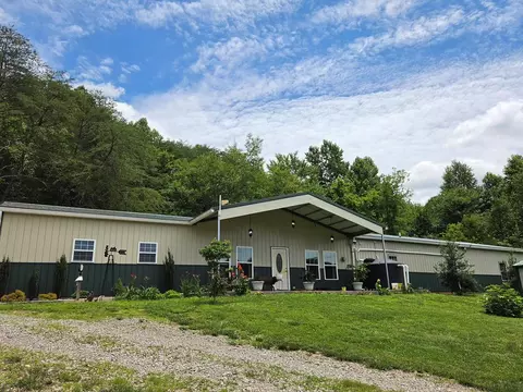 1302 Cummingsville Sparkmantown Rd, Doyle, TN 38559