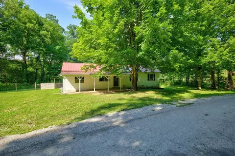 1642 Duncans Chapel Rd, Cookeville, TN 38506