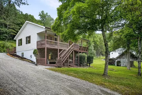 9576 Willow Grove Hwy, Allons, TN 38541