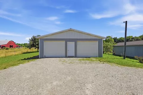 Exterior - 600 Pates Ford Rd, Walling, TN 38587 photo 11 of 14