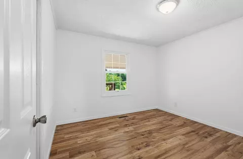 Bedroom - 600 Pates Ford Rd, Walling, TN 38587 photo 1 of 7