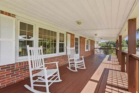 Exterior - 600 Pates Ford Rd, Walling, TN 38587 photo 9 of 14