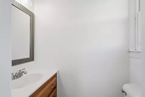 Bath - 600 Pates Ford Rd, Walling, TN 38587 photo 1 of 3