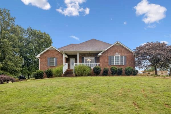 112 Kelly Ln, Lafayette, TN 37083