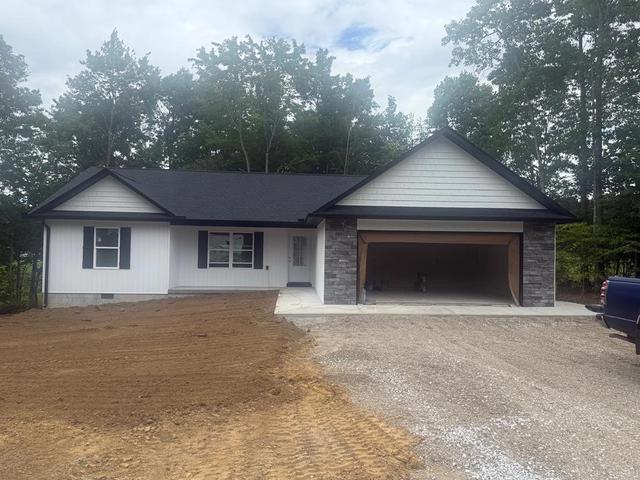 1020 South Ln, Grimsley, TN 38565