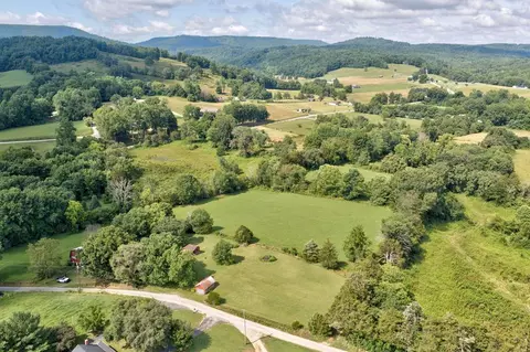 219 Claude Smith Ln, Alpine, TN 38543