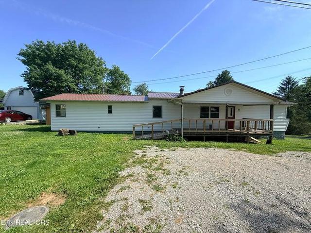 431 Patton Heights Cir, Jamestown, TN 38556