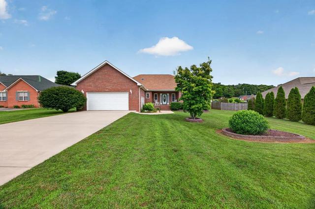 2231 Shelby Dr, Cookeville, TN 38501